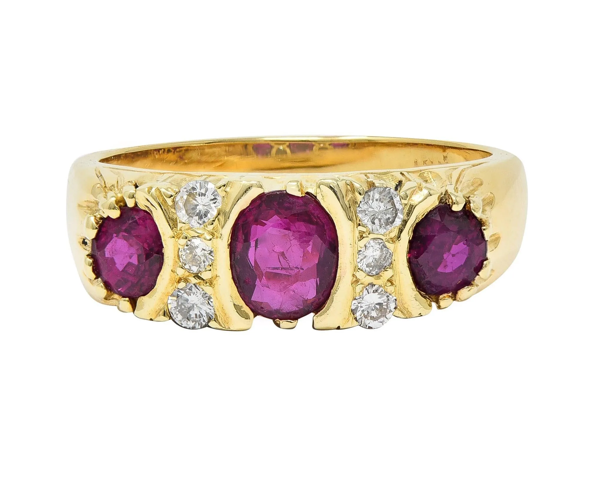 Vintage 1.25 CTW Ruby Diamond 18K Yellow Gold Ring from the 1980s