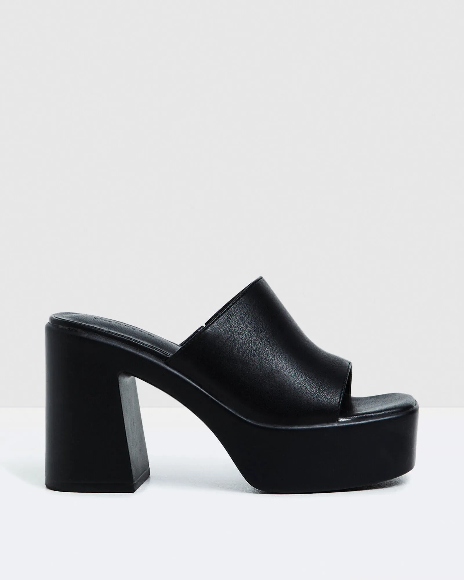 Alice In The Eve Palmer Platform Heels Black