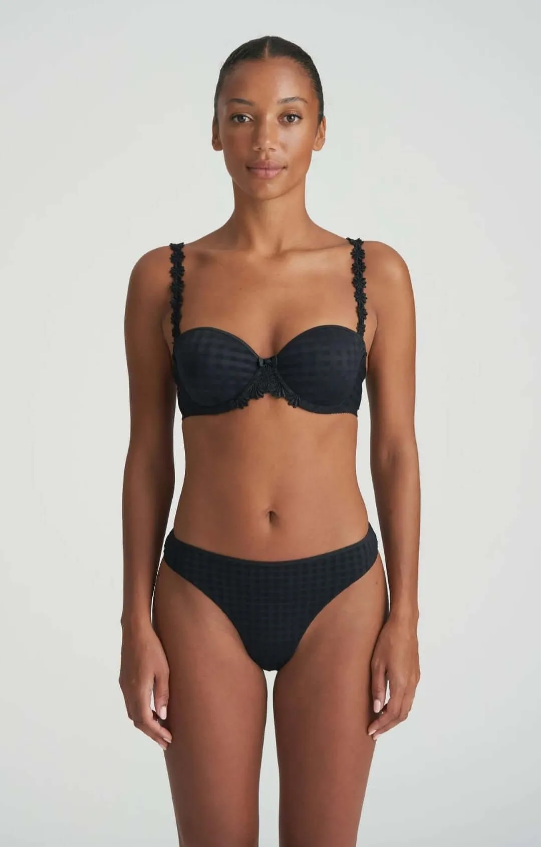 Avero Strapless Bra Black