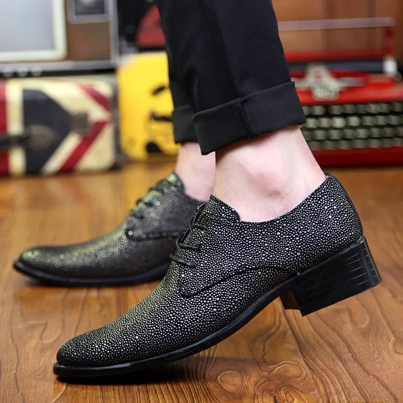 Black Metallic Pointed Head Lace-Up Oxfords for Men