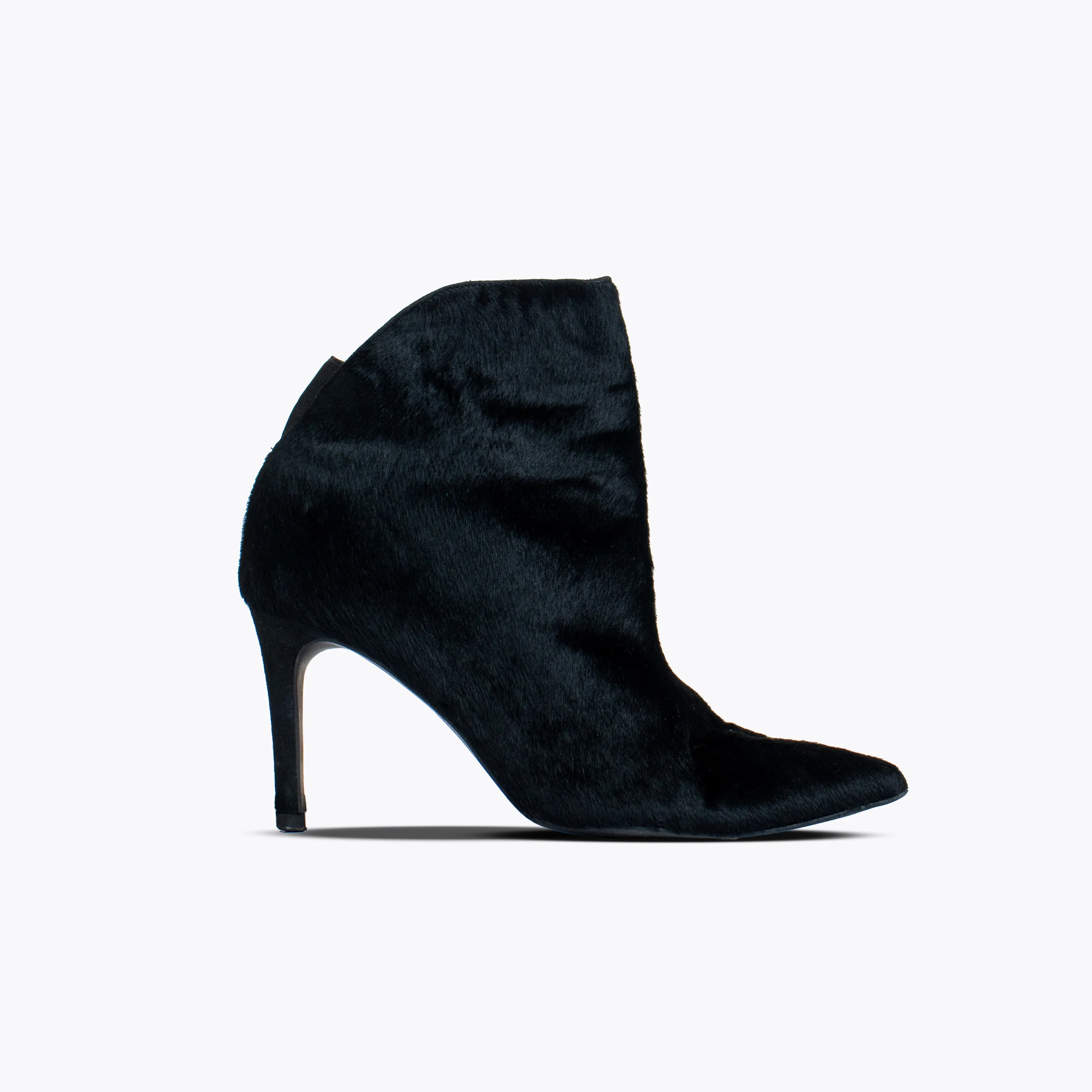 CERTIFIED THRIFT  ZARA BASIC BLACK FAUX FUR HEELS