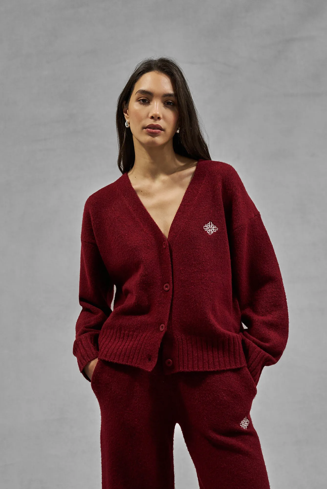 FLUFFY KNIT EMBLEM EMBROIDERED CARDIGAN - BURGUNDY