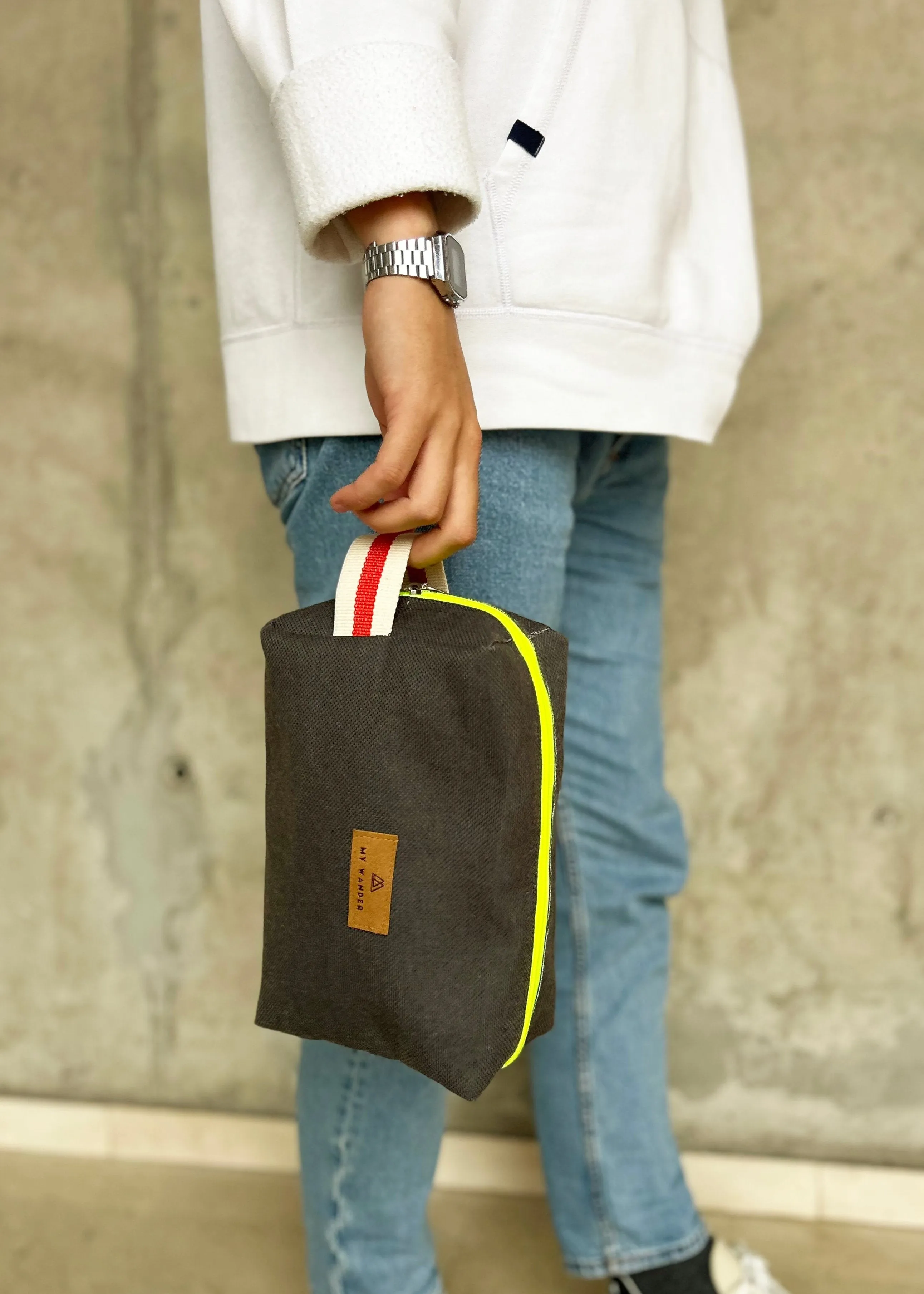 Moss unisex toiletry bag