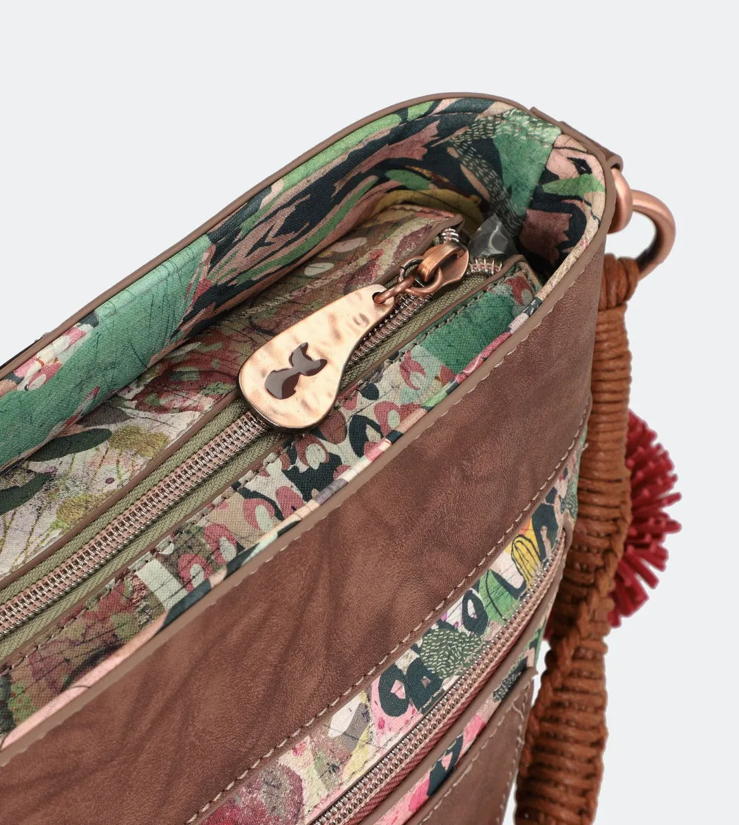 Nature raffia shoulder bag