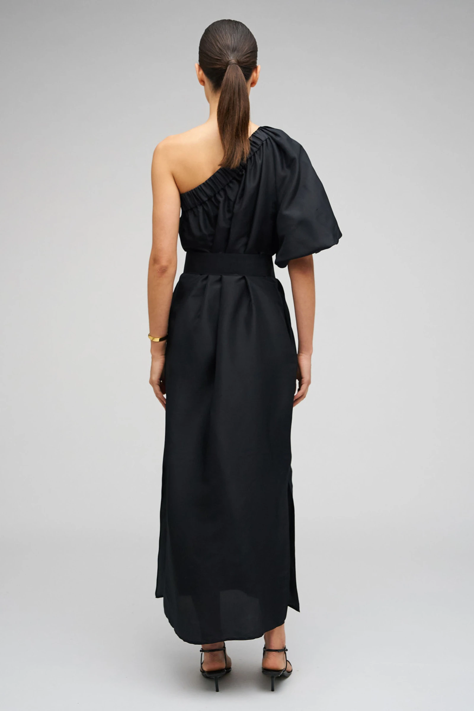 --One Shoulder Dress-