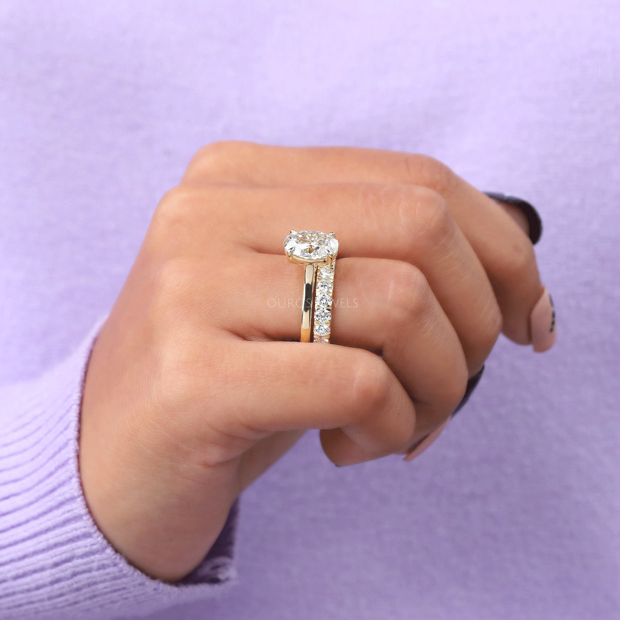 Oval Cut Lab Grown Bridal Diamond Ring Set