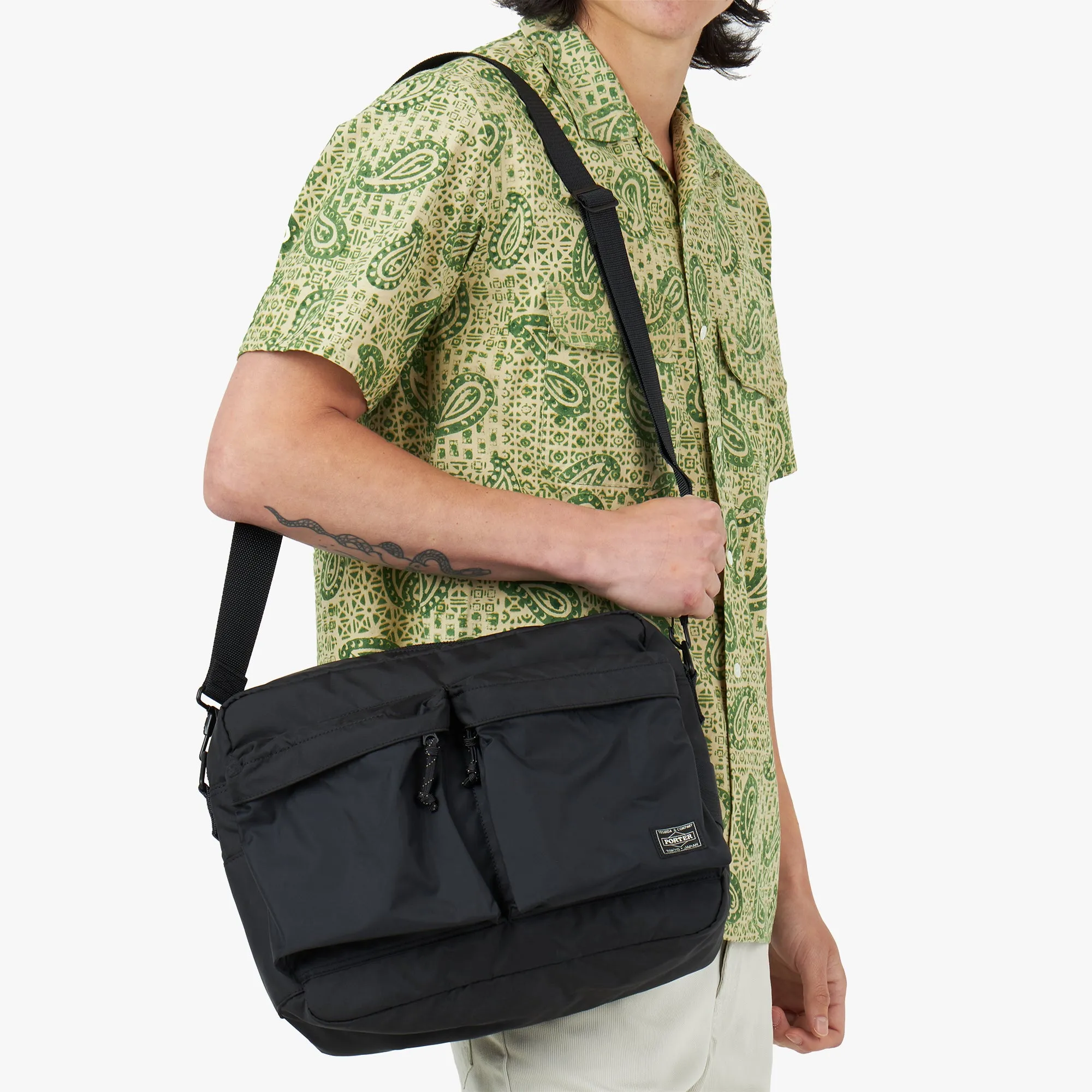 PORTER Force Shoulder Bag / Black