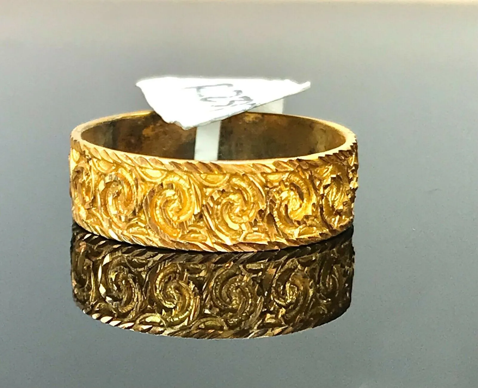 Solid Gold Floral Band Ring | Elegant Ladies Charm | Size 11 Resizable (r2335)