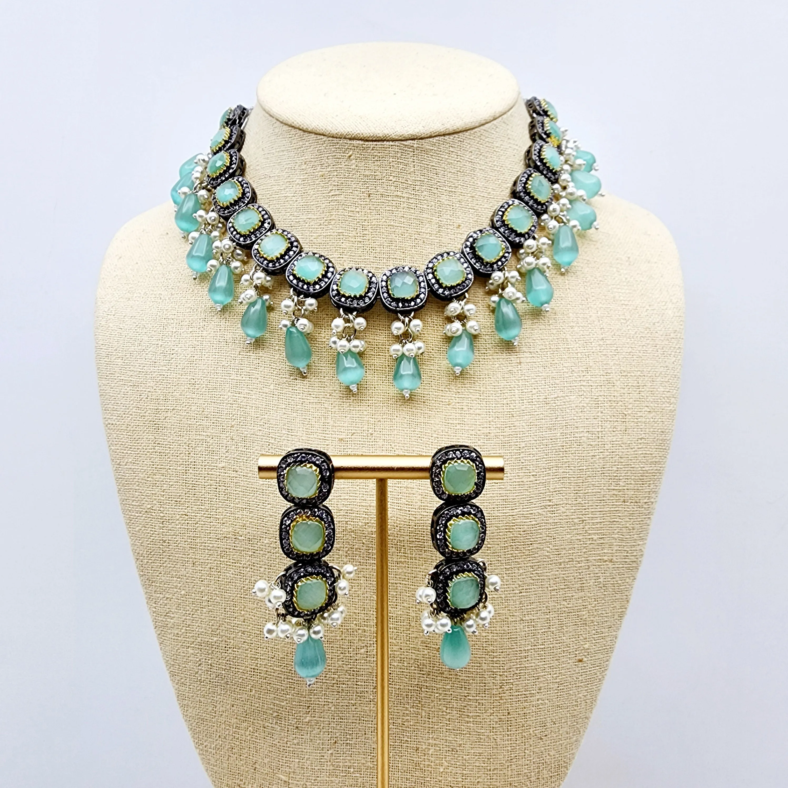 Susana Necklace Set