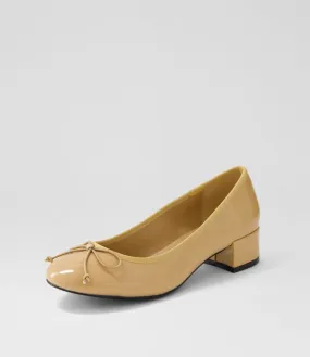 THERAPY Diana Caramel Patent Pu Heels