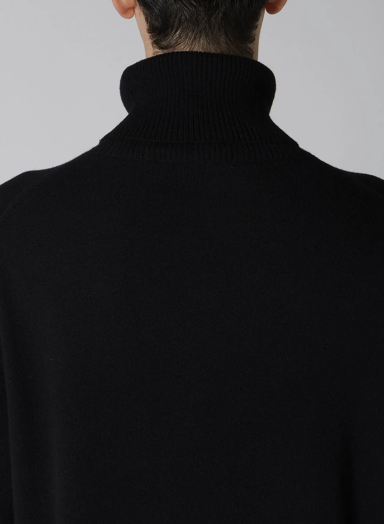 TURTLE NECK INTARSIA KNIT WITH Y's for men LOGO